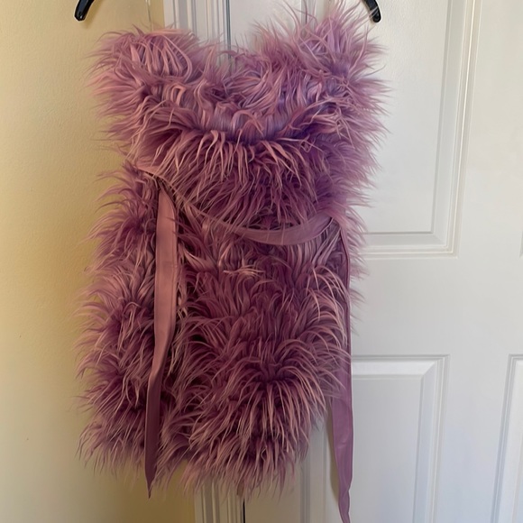 Dresses & Skirts - NWT Make a statement with this mini dress